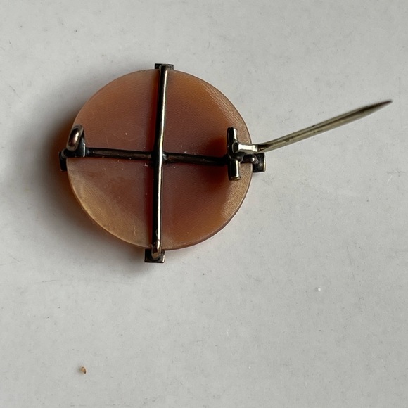 Victorian Shell Carved Cameo t-bar c-clasp Brooch Seed Pearls - Picture 3 of 4